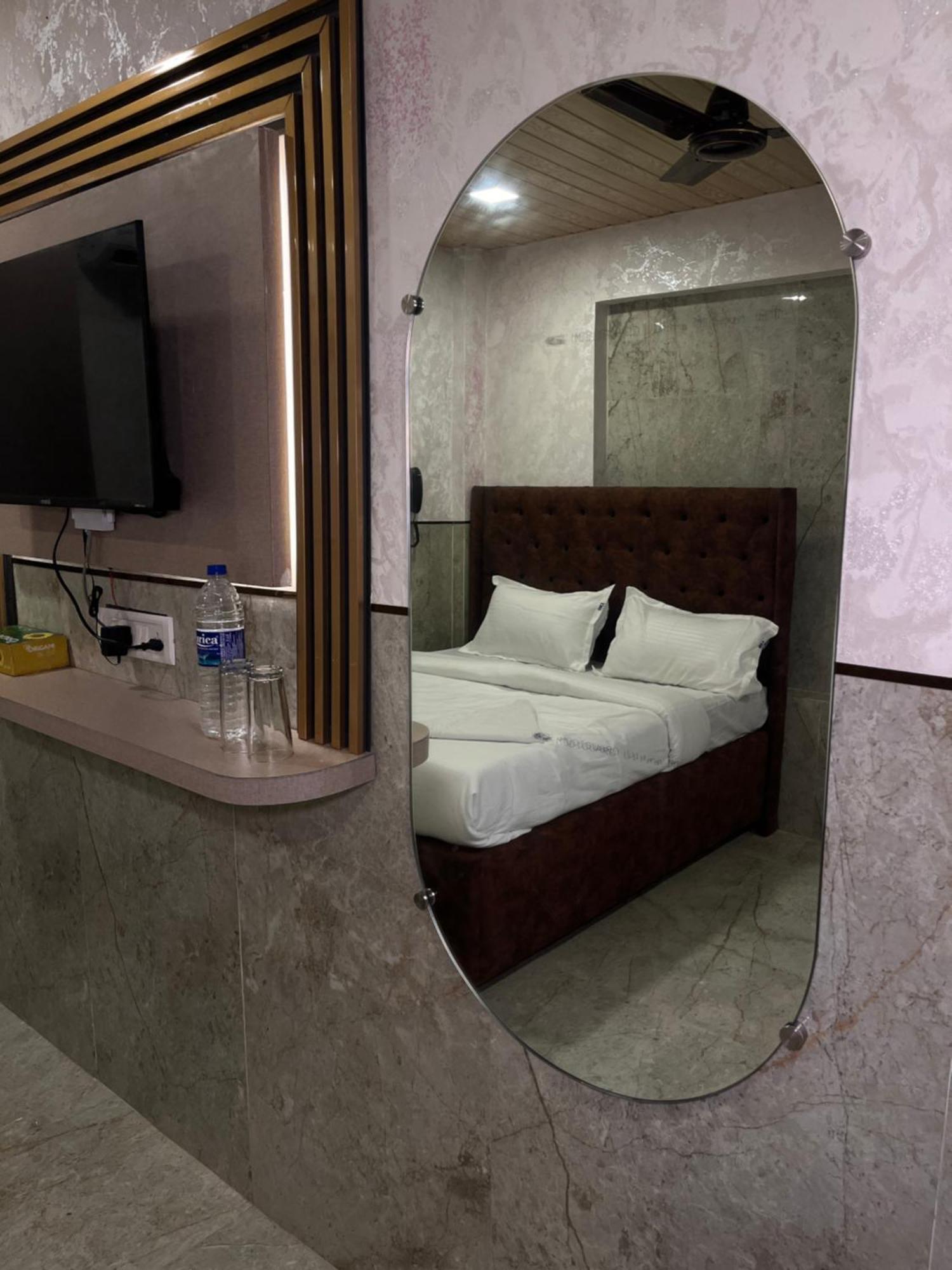 Hotel Newyork By Stayzy Rooms Mumbai Quarto foto